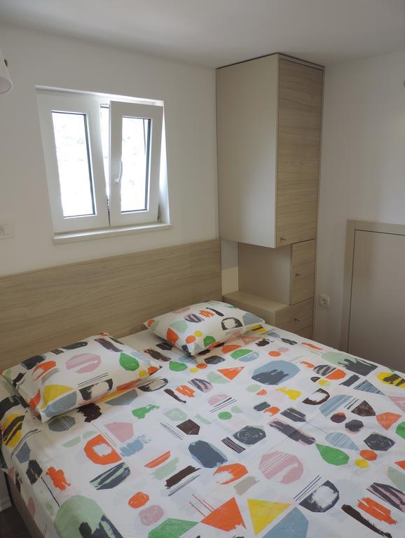 Apartment Place 2 Stay Hvar Town Exteriör bild