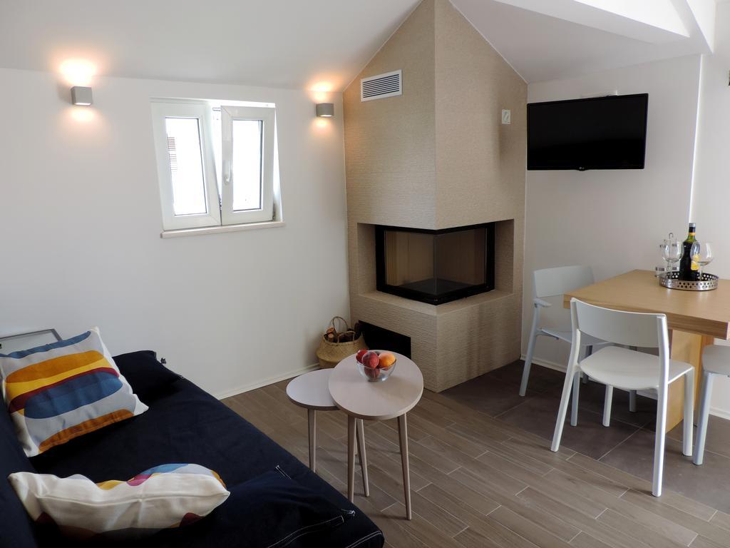 Apartment Place 2 Stay Hvar Town Exteriör bild