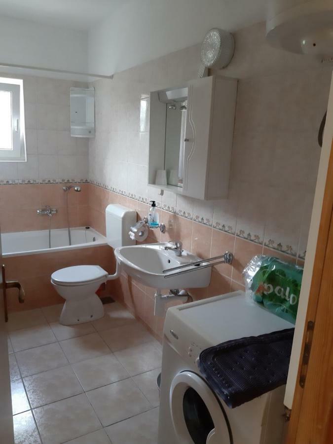 Apartment Place 2 Stay Hvar Town Exteriör bild