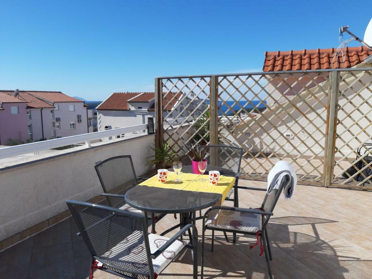 Apartment Place 2 Stay Hvar Town Exteriör bild